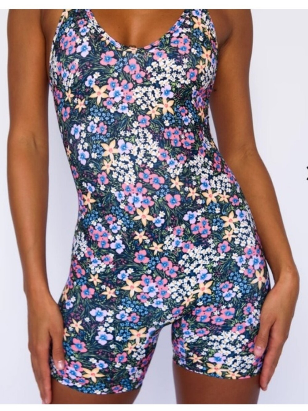 Skatie Sydne Bodysuit Floral Idyllwild Print Size Medium NWT Tag Peeling Off
